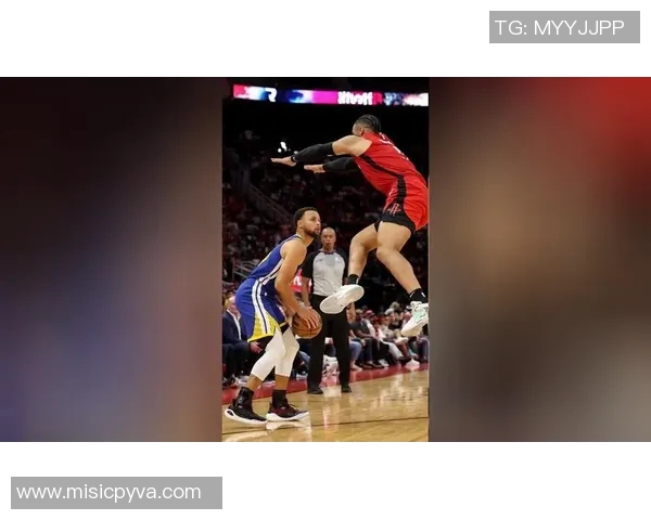 2017年火箭与勇士精彩对决视频回顾全场精彩瞬间与战术分析