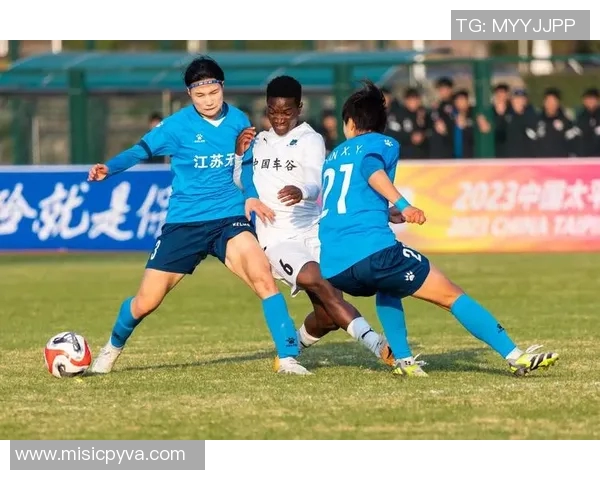 利物浦女足奋勇争先展现实力助力女子足球蓬勃发展